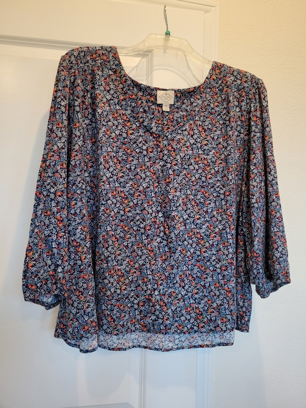 Women's St. John's Bay Navy Floral Scoop-Neck Blouse with Coral Accents 3x